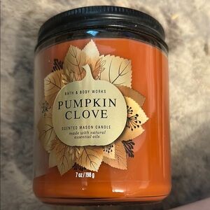 Bath & Body Works Pumpkin Clove Candle - Warm Orange
